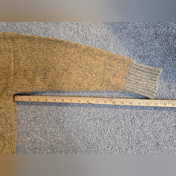 Impressions Sweater Cardigan EUC Women's Size Medium - Picture 7 of 8